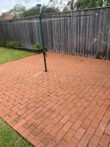 Pressure washing Paving